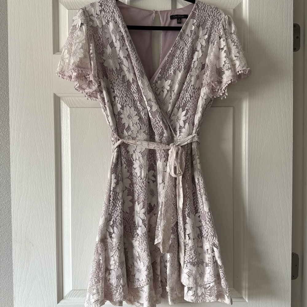 Elegant Lace Wrap Dress in Light Purple